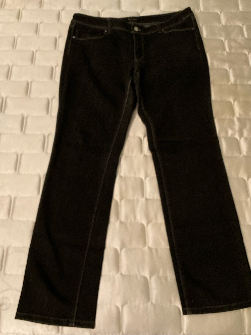 White House Black Market Black Jeans Size 14R Slim Leg Preowned  great condition